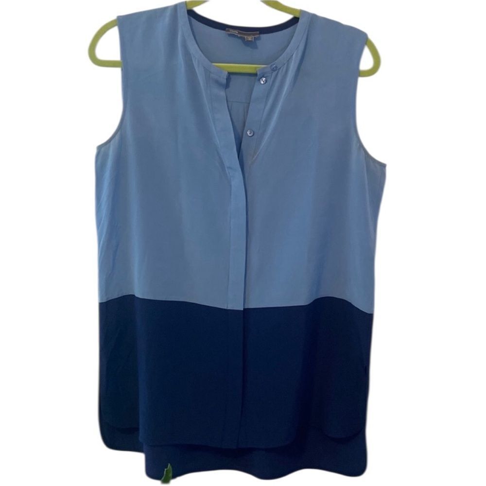Vince silk Two-Tone Sleeveless Blouse — Light Blue & Navy size small